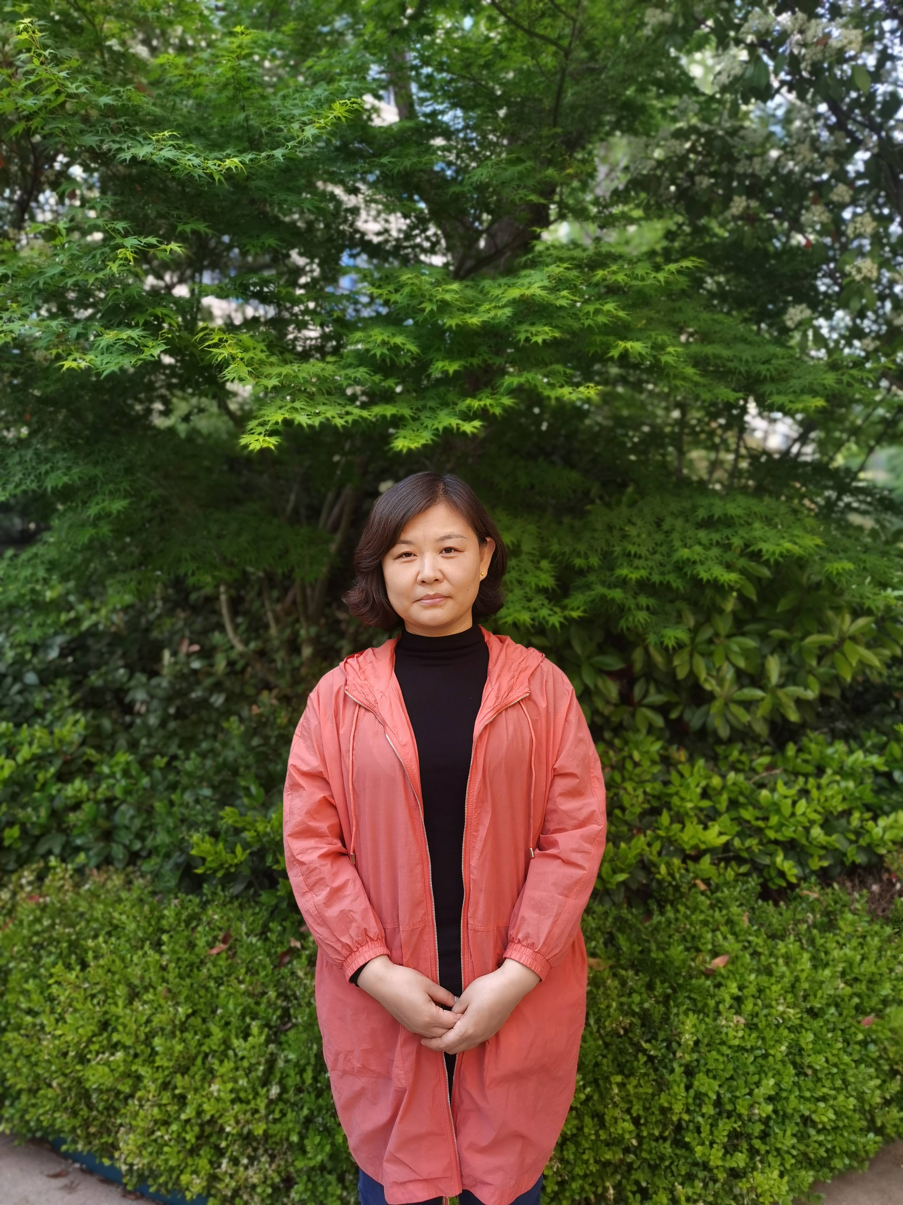 629d5e389078f.jpg 信息工程学院杨淑珍-2(1).jpg