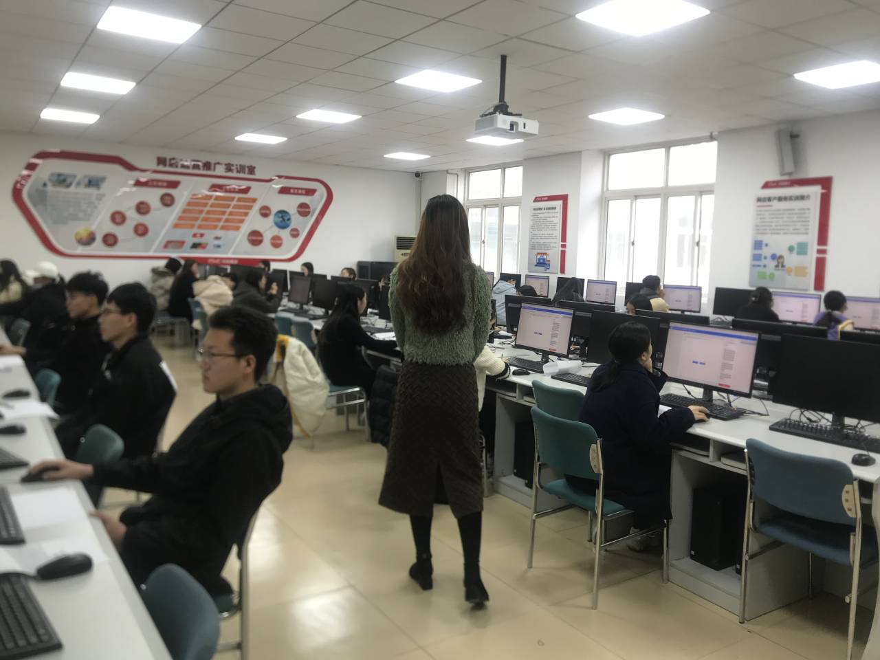 60d528f52a5e7.png